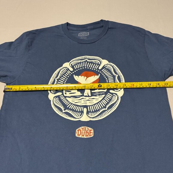 Hey Dude Graphic T-Shirt Lot 2 Men’s Large Black Cowboy Hat Blue Whale Tail - Picture 13 of 15